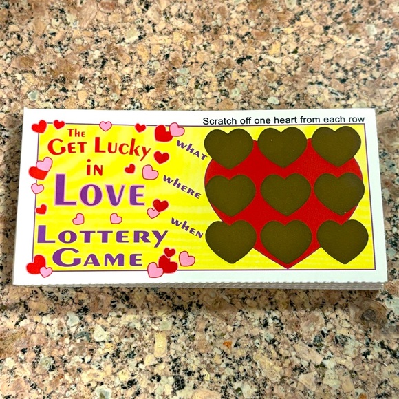 12 Lucky in love scratchers game for your mate - Picture 2 of 4